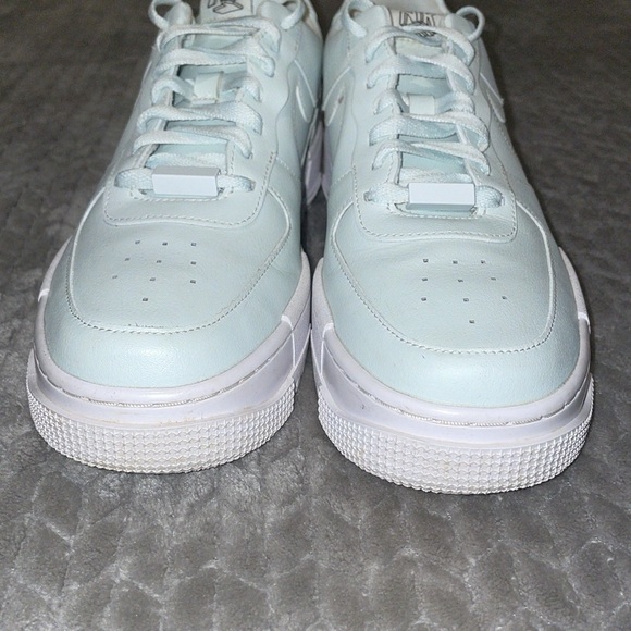 Nike Women’s Air Force 1 'Pixel Ghost Aqua' CK6649-400. Size 10. - Picture 4 of 12